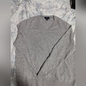 Brooks Brothers 100% cashmere Sweater. Size Large
